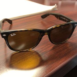 Ray ban wayfarer sunglasses